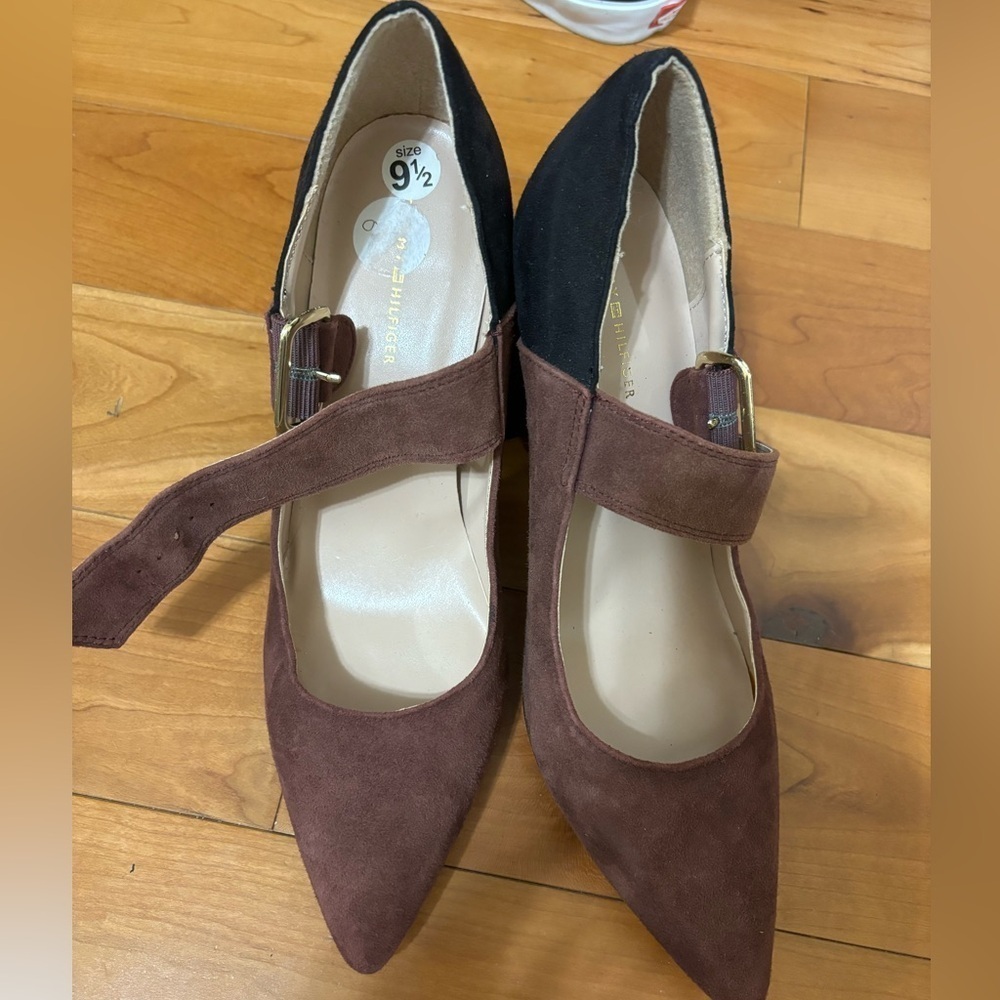 Tommy Hilfiger heels - Picture 1 of 3